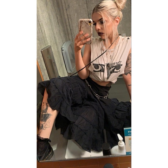 Meet your posh seller! @Lvnarmoth on Instagram - @bloodmilk on depop - Picture 5 of 9